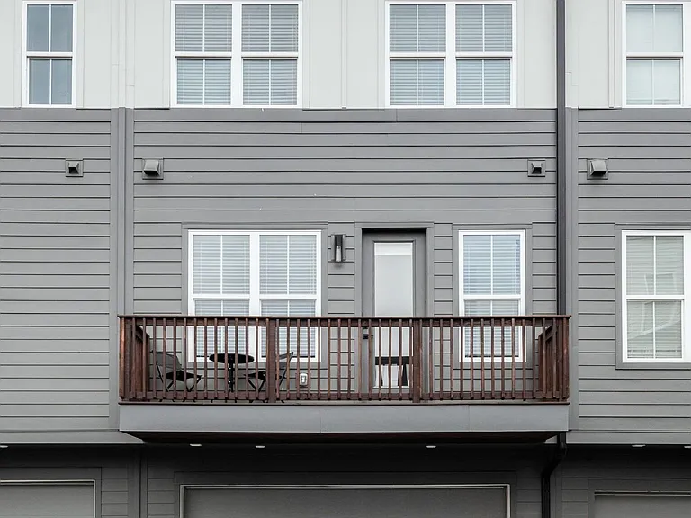 5716 California Ave — Photo 36