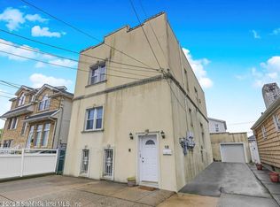 18 Balfour St, Staten Island, NY 10305
