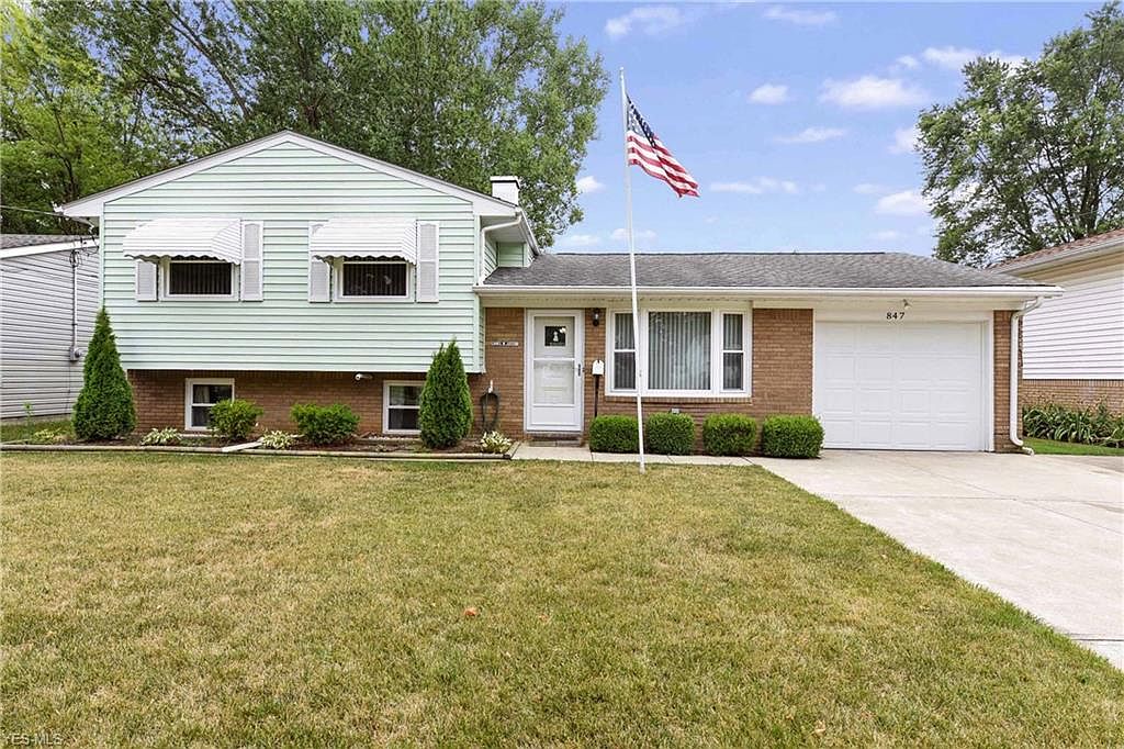 847 Sherwood Dr, Elyria, OH 44035 Zillow