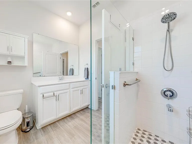 5301 Amersham Ln — Photo 14