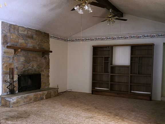 2nd image of 3019 Catalina Dr