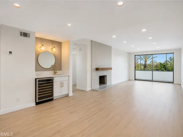 4600 Via Dolce APT 206, Marina Del Rey, CA 90292