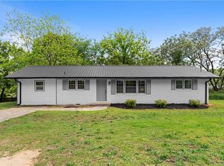 2632 Oak Valley Rd, Toccoa, GA 30577