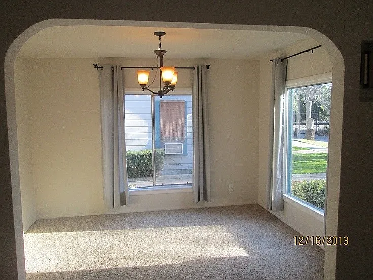 Charming House near Downtown Pleasanton — Photo 3