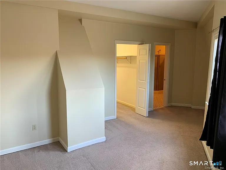 226 Kings Hwy E #3 — Photo 6