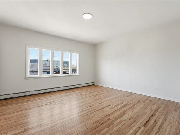 212 Seaview Avenue image 1 of 24