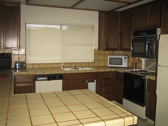5th image of 108 W Ponderosa Dr