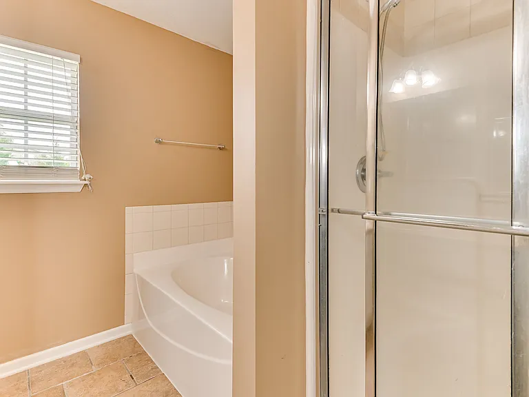4452 Country Glen Cir — Photo 14