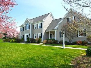 78 Flint Locke Ln, Medfield, MA 02052