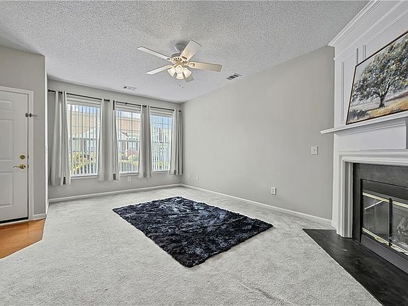 4th image of 124 Camry Ln