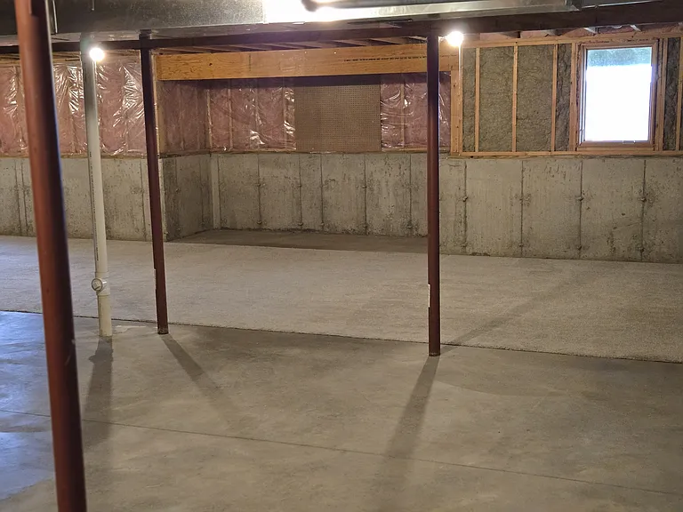 535 Westfield Dr — Photo 36