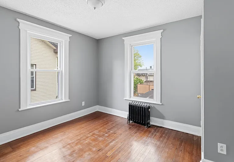 177 William St — Photo 11