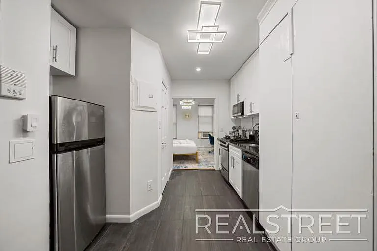 109 Madison St #1 — Photo 7