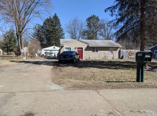 992 Daffodil Dr, Waterford, MI