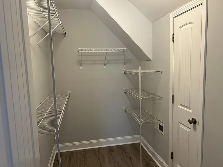 3713 Breckridge Cir — Photo 12