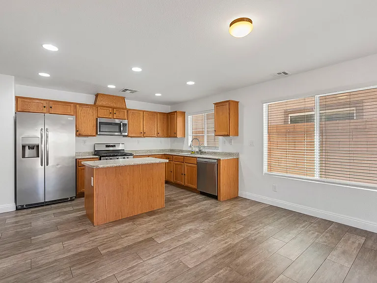 7970 Pomona Valley Ct — Photo 7