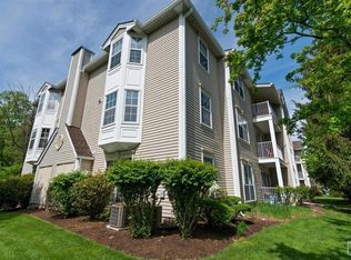 127 Rachel Ct, Franklin Park, NJ 08823