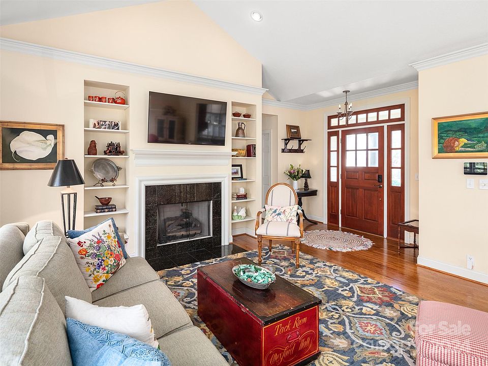 90 Dunroy Dr, Hendersonville, NC 28739 Zillow