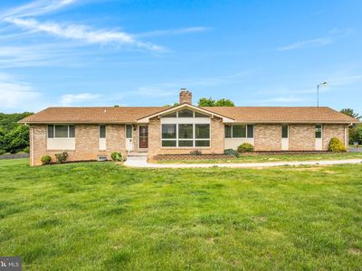 5 Sunset Dr, Hanover, PA, 17331