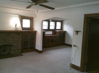 2551 N 68th St, Wauwatosa, WI 53213