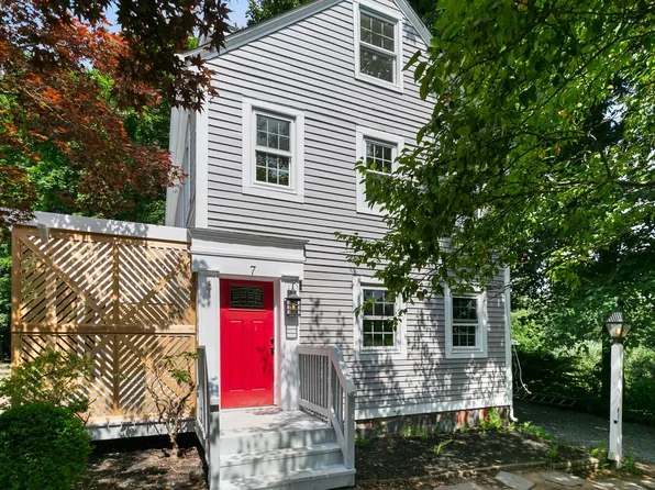 7 Waterville Road, Farmington, CT 06032