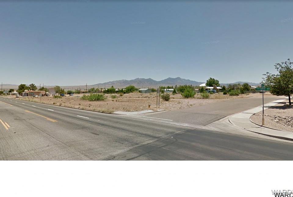 2nd image of 4490 N Sierra Rd