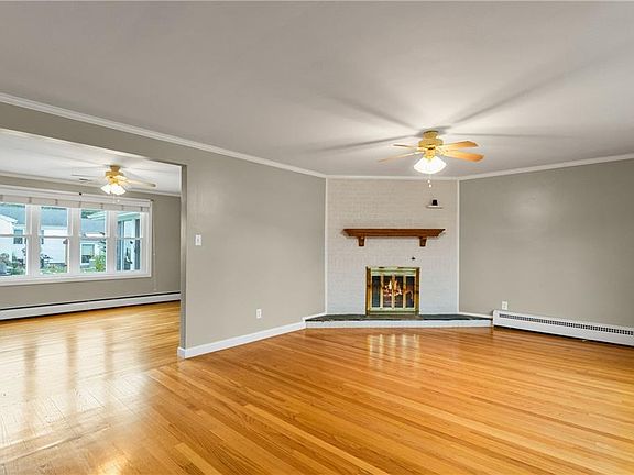 3rd image of 87 Weeden Ave E