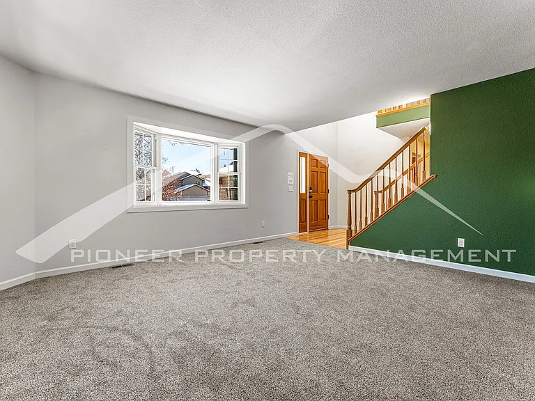 2295 Vineyard Pl — Photo 3