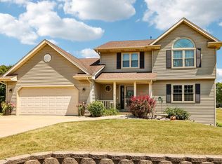4121 Stormy Dr, Kansasville, WI 53139