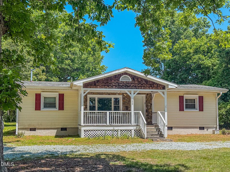 1st image of 220 Bacon Rd