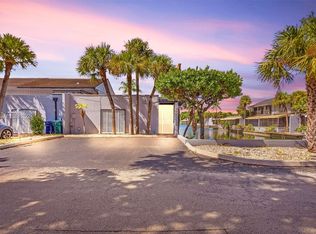 16410 Bridge End Rd, Miami Lakes, FL 33014