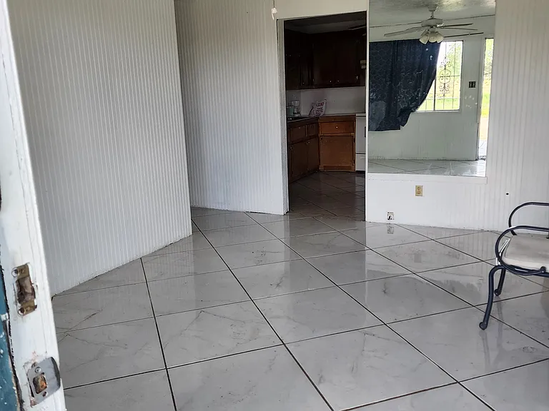 115 N Cummings Ave — Photo 4