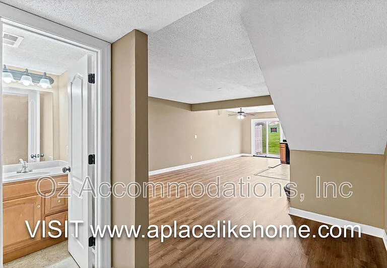 805 SW Imperial Ln — Photo 6