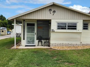 7820 Wire Rd #127, Zephyrhills, FL 33540