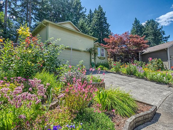 3rd image of 8501 NE 14th Ln
