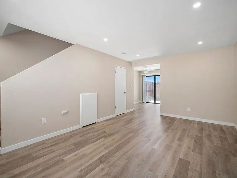 180 Brisco Rd — Photo 17