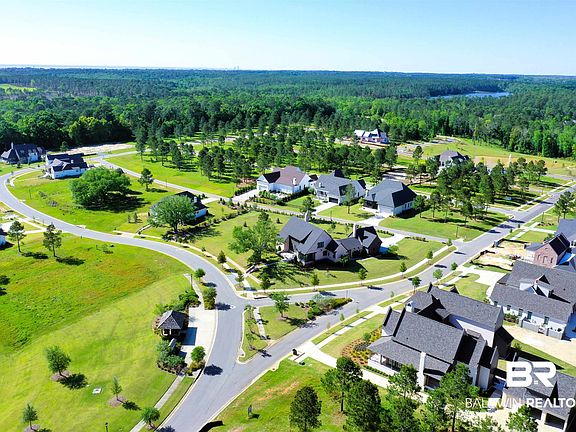 4th image of 102 Mount Pleasant Blvd