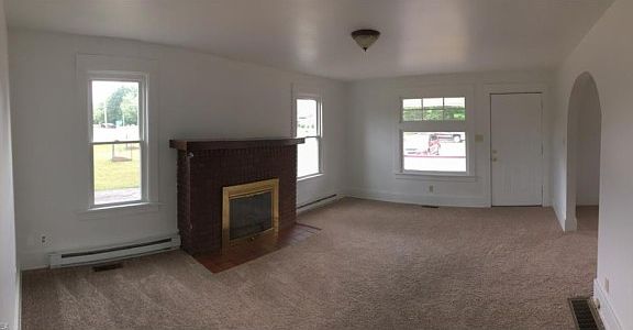 5th image of 1038 E Liberty St