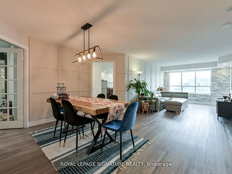 25 Kingsbridge Garden Cir #1126 — Photo 18
