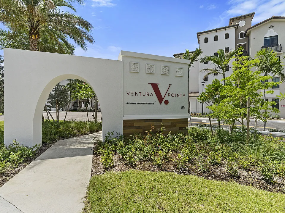 Ventura Pointe