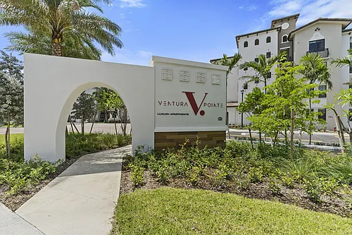 Ventura Pointe Photo 1