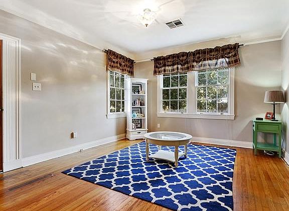 4th image of 510 Newman Ave