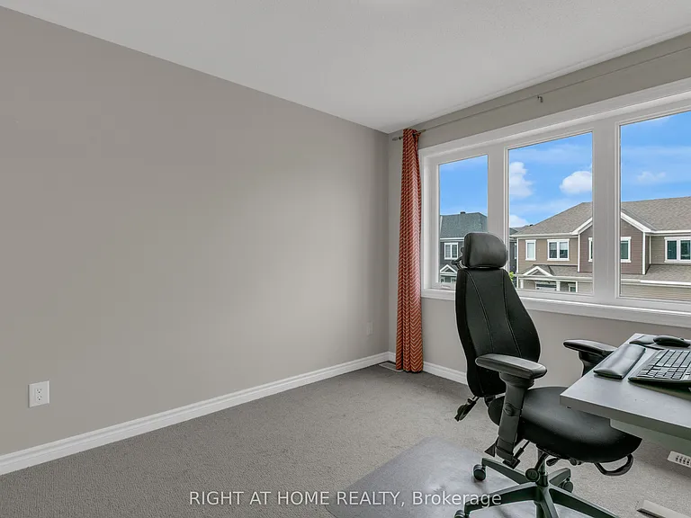 46 Focality Cres — Photo 20