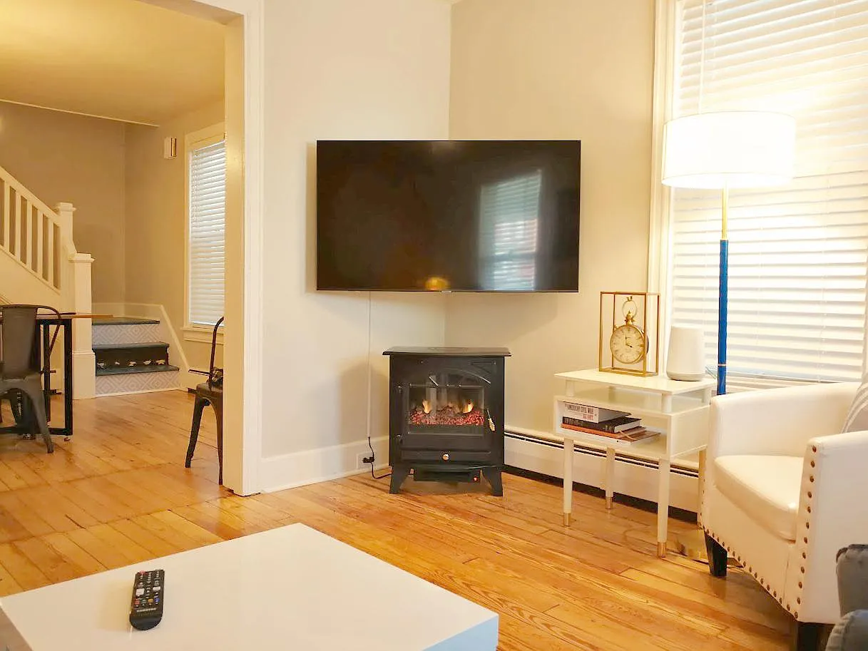 69 E Stevens St — Photo 3