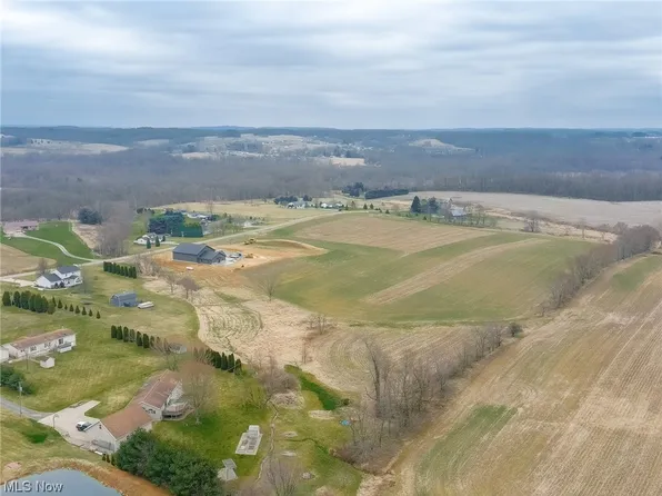 Dundee Wilmot Rd NW, Dundee, OH 44624