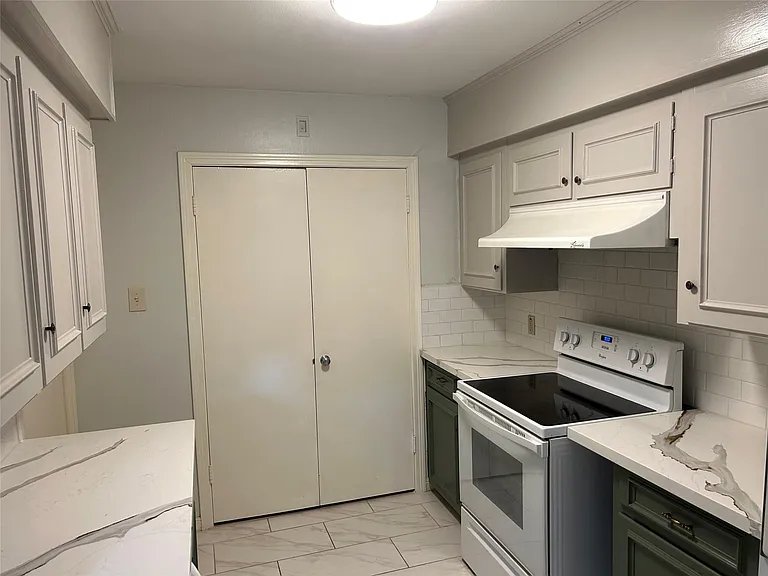 3111 Broadmead Dr — Photo 8