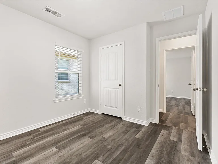 3614 Judges Dr — Photo 8