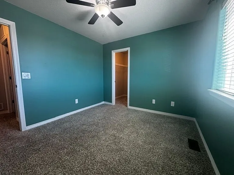 5338 Kingscote Dr — Photo 14