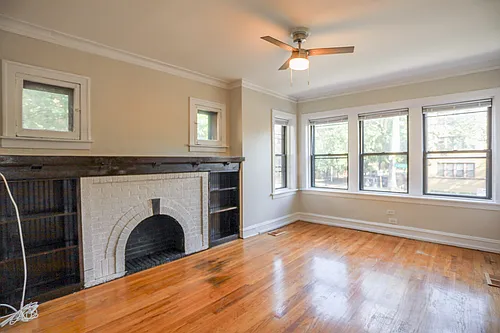 2325 W Addison St #1 Photo 1 2325 W Addison St #1 Photo 1