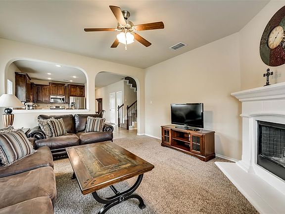 4th image of 5115 Mountain View Dr